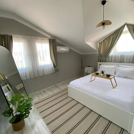 Lena Suit Apartmán Fethiye